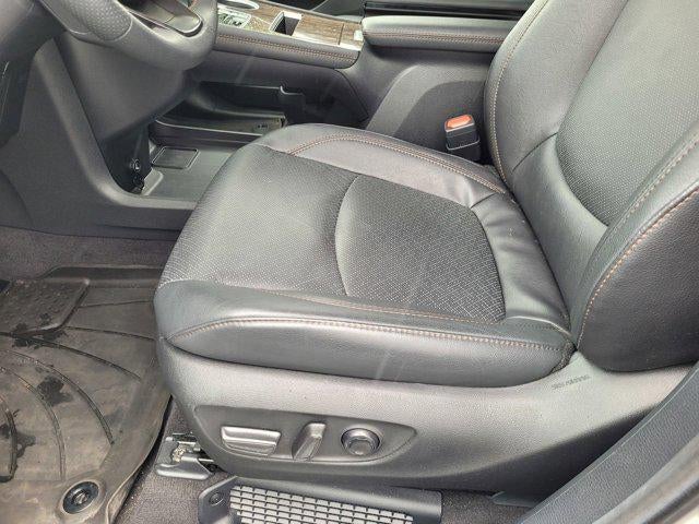 2025 Toyota Sienna Platinum 7 Passenger