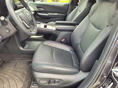 2025 Toyota Sienna Platinum 7 Passenger