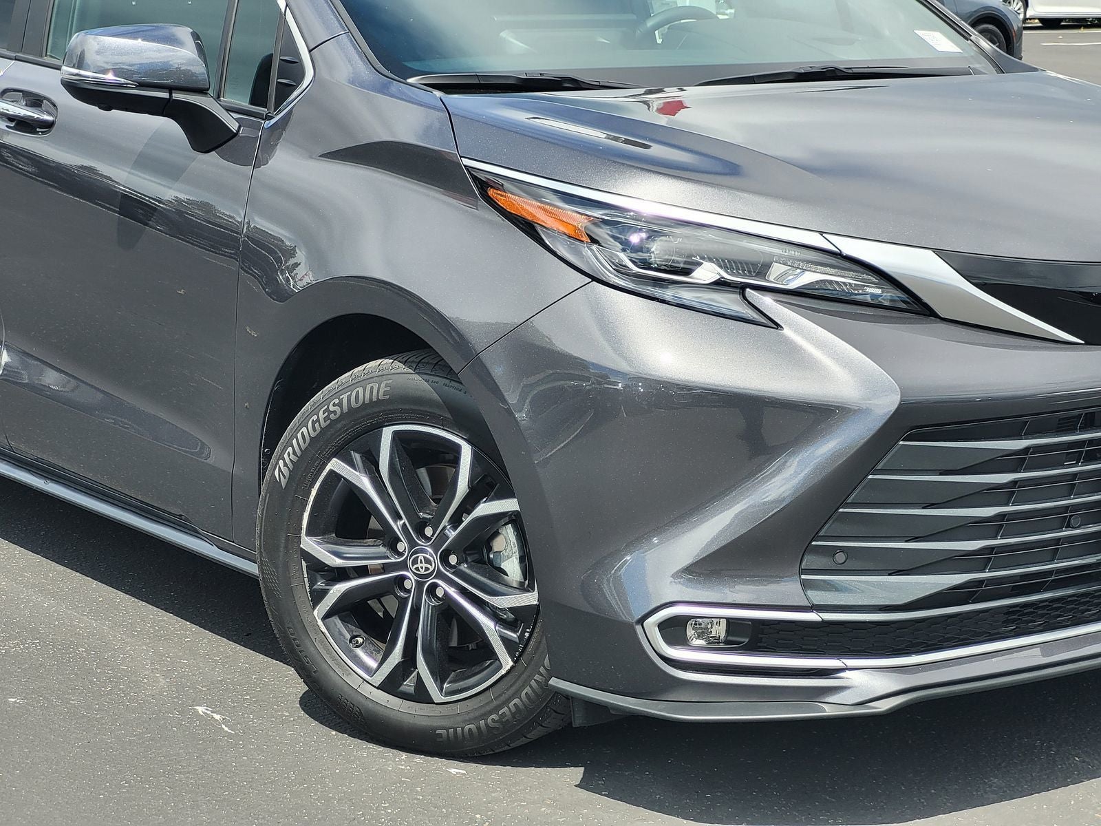 2025 Toyota Sienna Platinum 7 Passenger