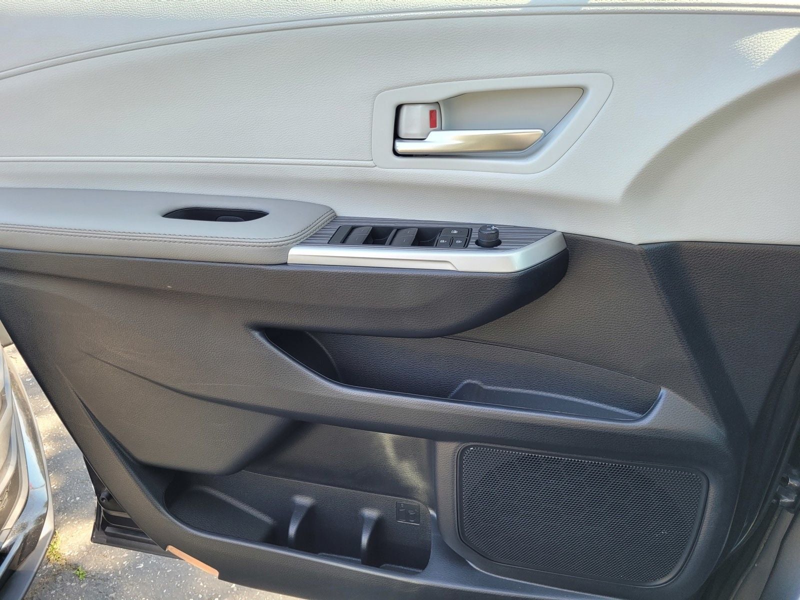 2025 Toyota Sienna XLE 7 Passenger