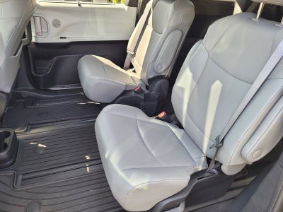 2025 Toyota Sienna XLE 7 Passenger