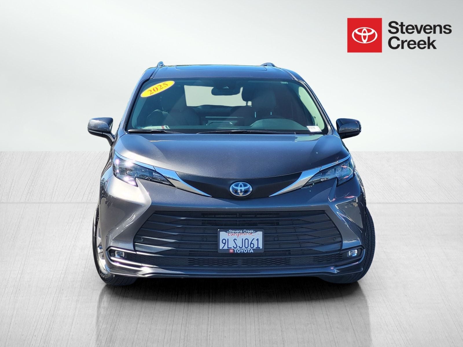 2025 Toyota Sienna XLE 7 Passenger