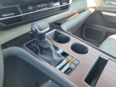 2024 Toyota Sienna XLE 7 Passenger