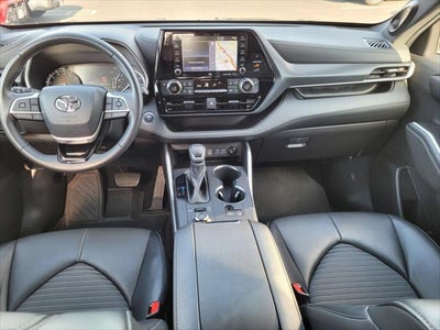 2022 Toyota Highlander XSE