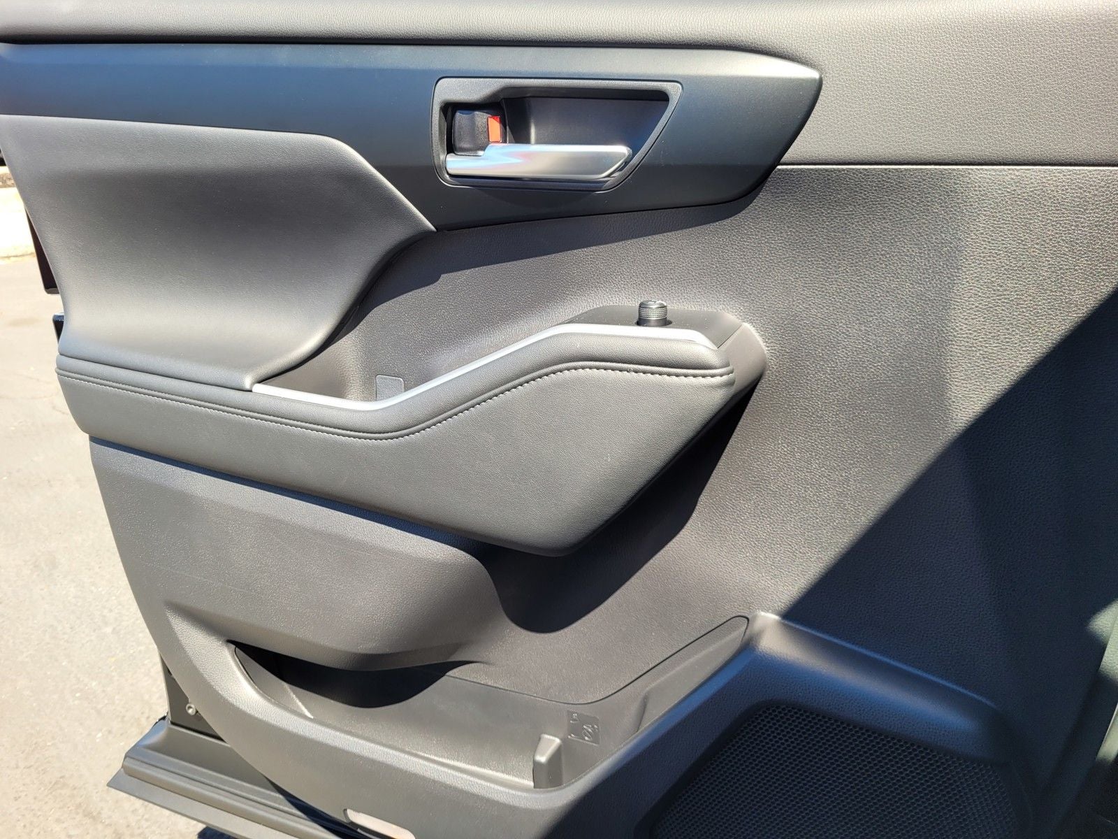 2025 Toyota Highlander Hybrid XLE