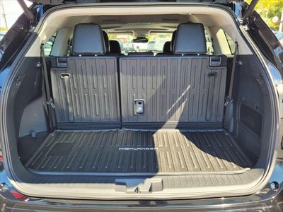 2025 Toyota Highlander Hybrid XLE