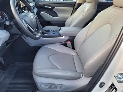 2026 Toyota Highlander Hybrid XLE