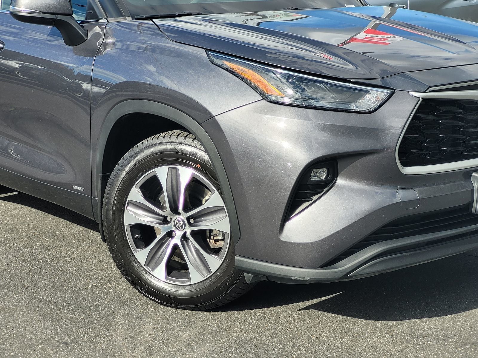 2023 Toyota Highlander Hybrid XLE