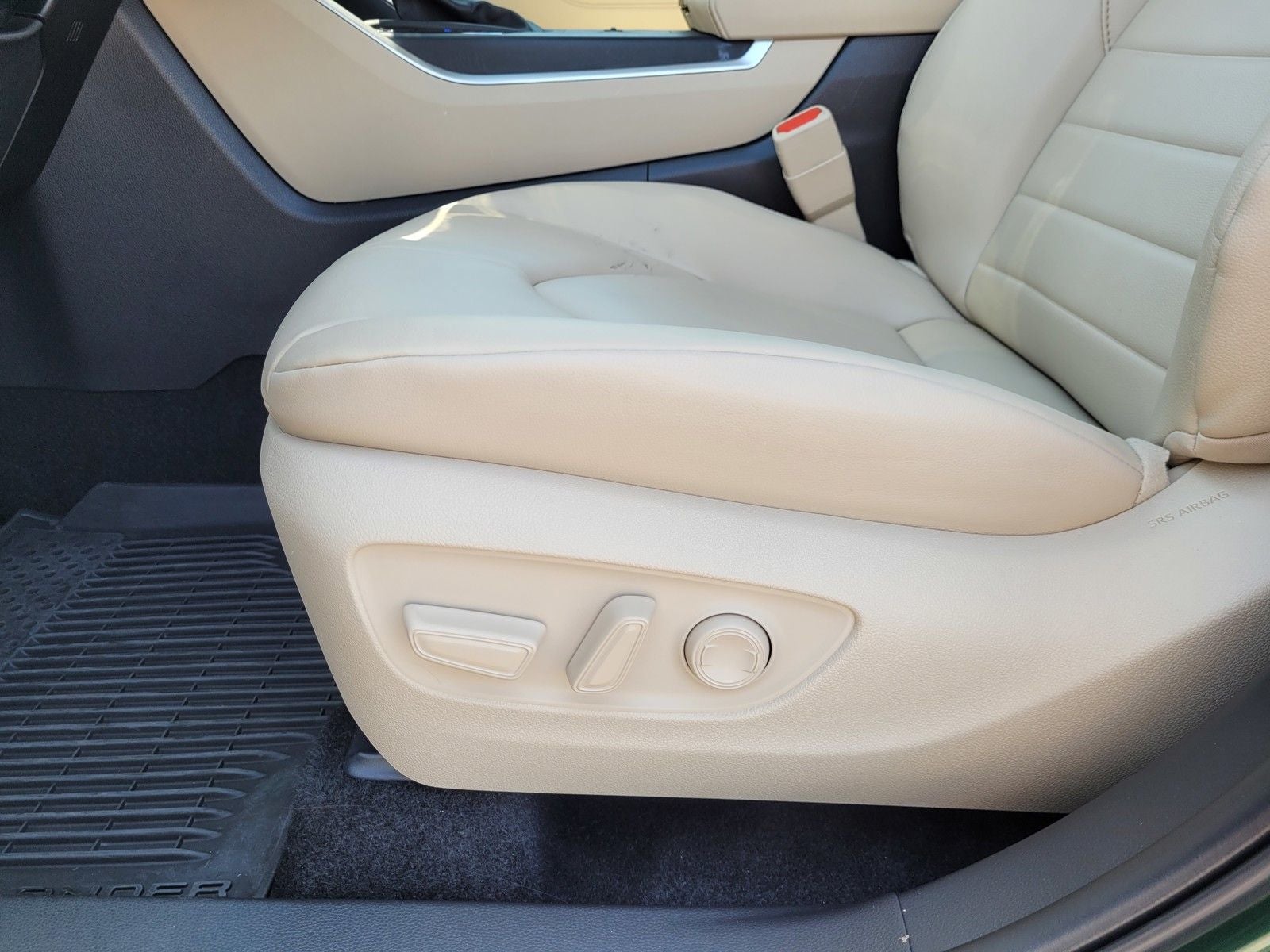 2025 Toyota Highlander Hybrid XLE