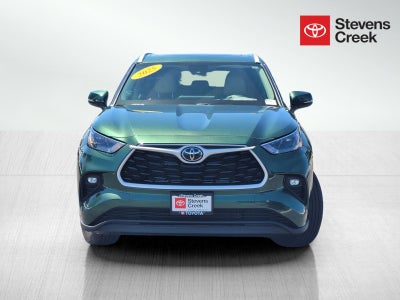 2025 Toyota Highlander Hybrid XLE