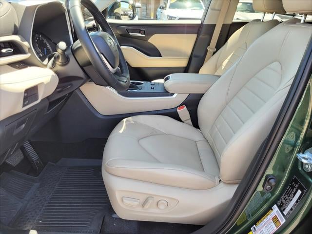 2025 Toyota Highlander Hybrid XLE