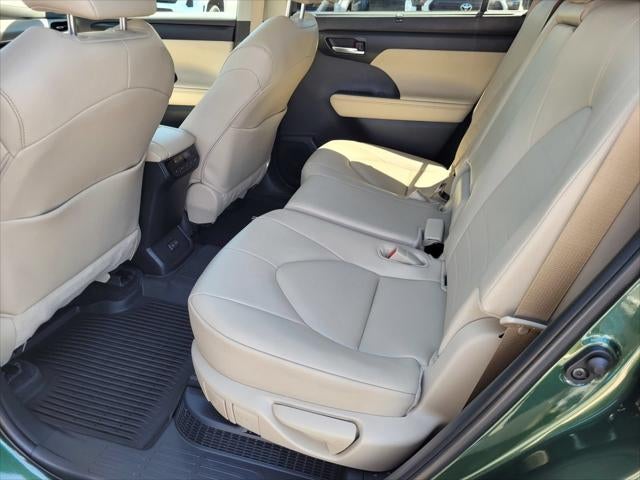 2025 Toyota Highlander Hybrid XLE