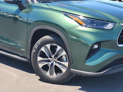 2025 Toyota Highlander Hybrid XLE