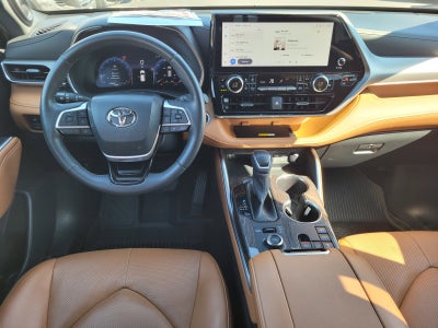 2024 Toyota Highlander Platinum