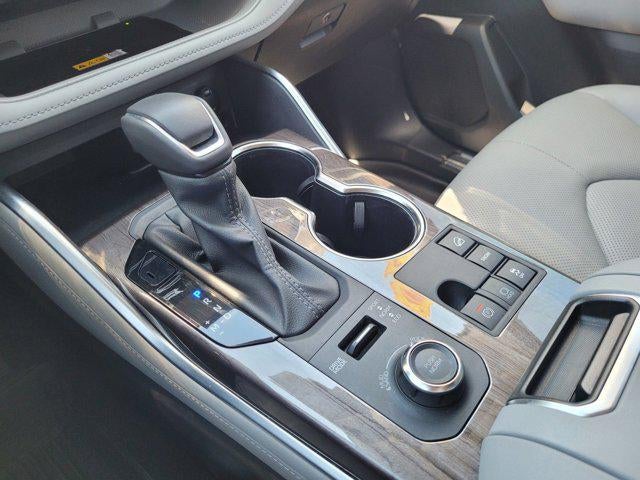 2024 Toyota Highlander Platinum