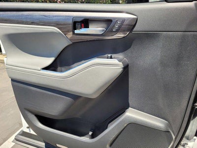 2024 Toyota Highlander Platinum