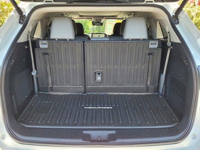 2024 Toyota Highlander Platinum