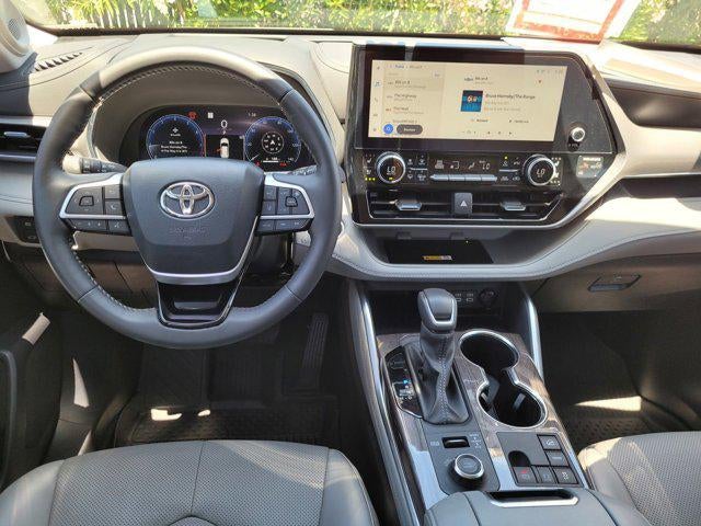 2024 Toyota Highlander Platinum