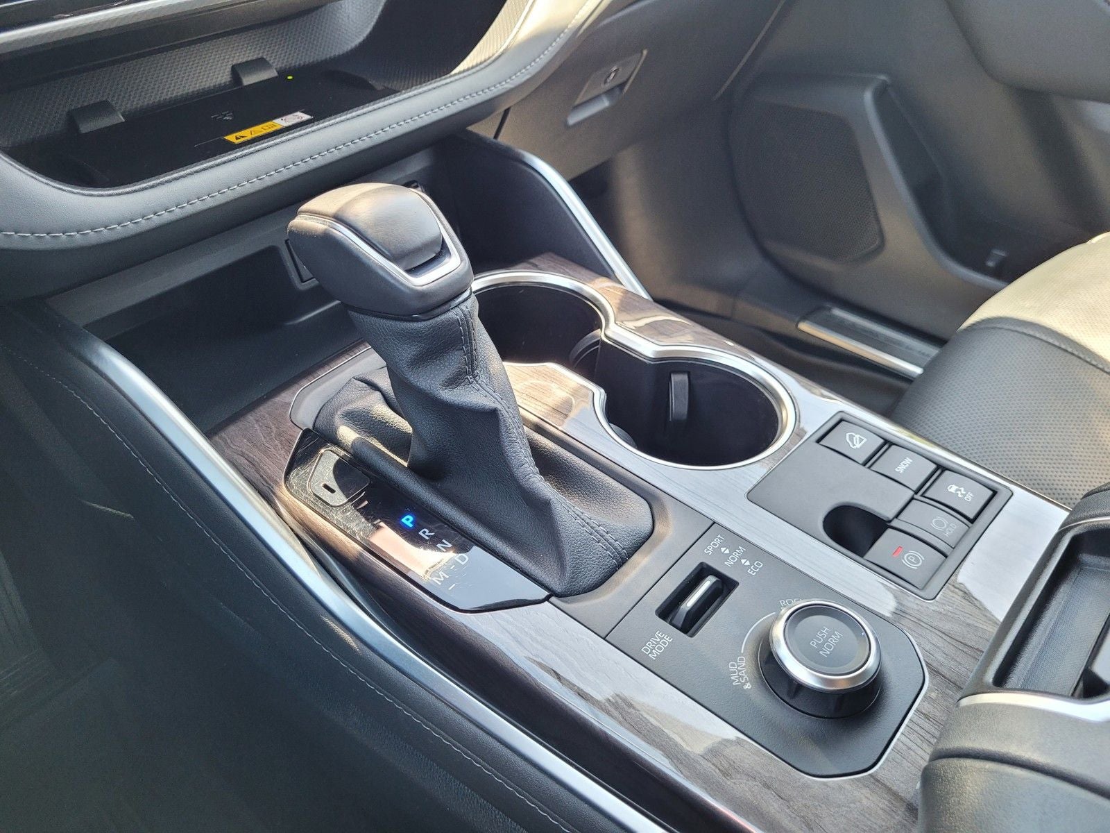 2024 Toyota Highlander Platinum
