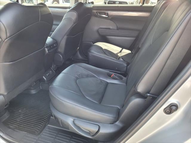 2024 Toyota Highlander Platinum