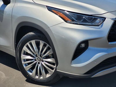 2024 Toyota Highlander Platinum