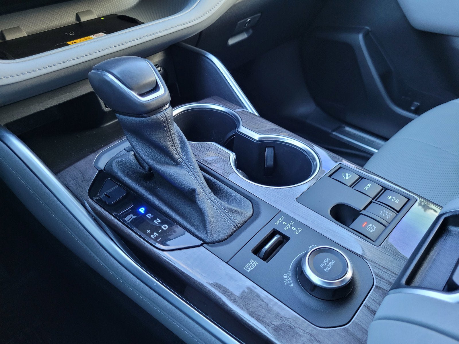 2024 Toyota Highlander Platinum