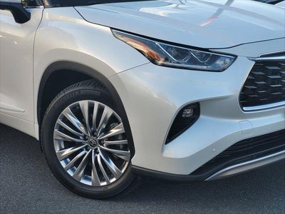 2024 Toyota Highlander Platinum