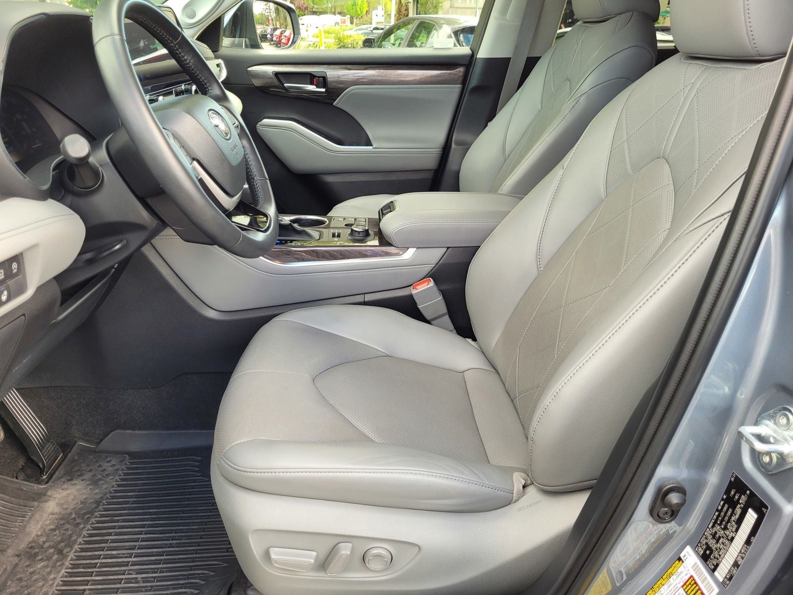 2024 Toyota Highlander Platinum