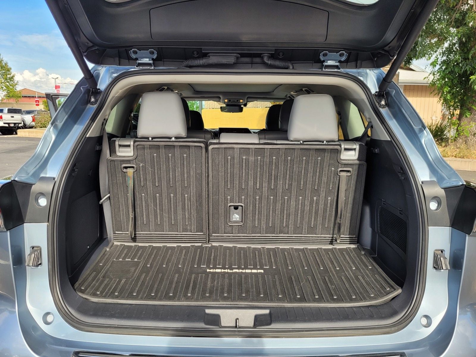 2024 Toyota Highlander Platinum