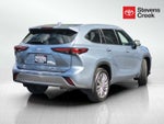 2024 Toyota Highlander Platinum