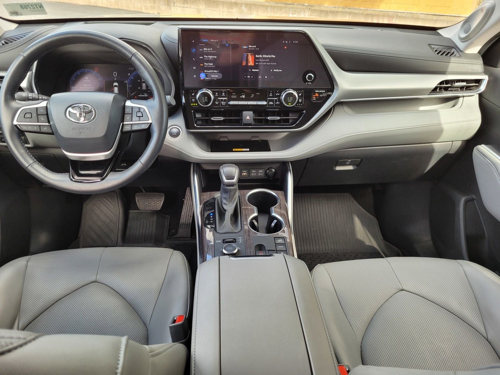 2024 Toyota Highlander Platinum