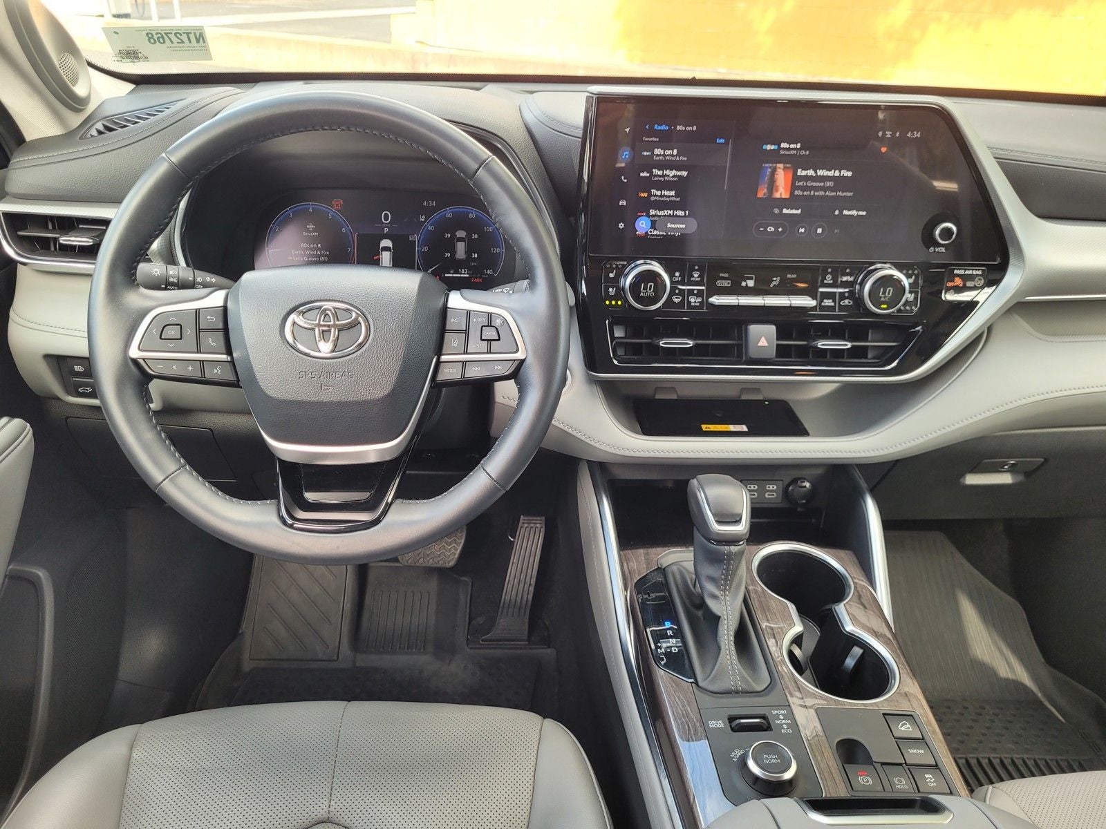 2024 Toyota Highlander Platinum