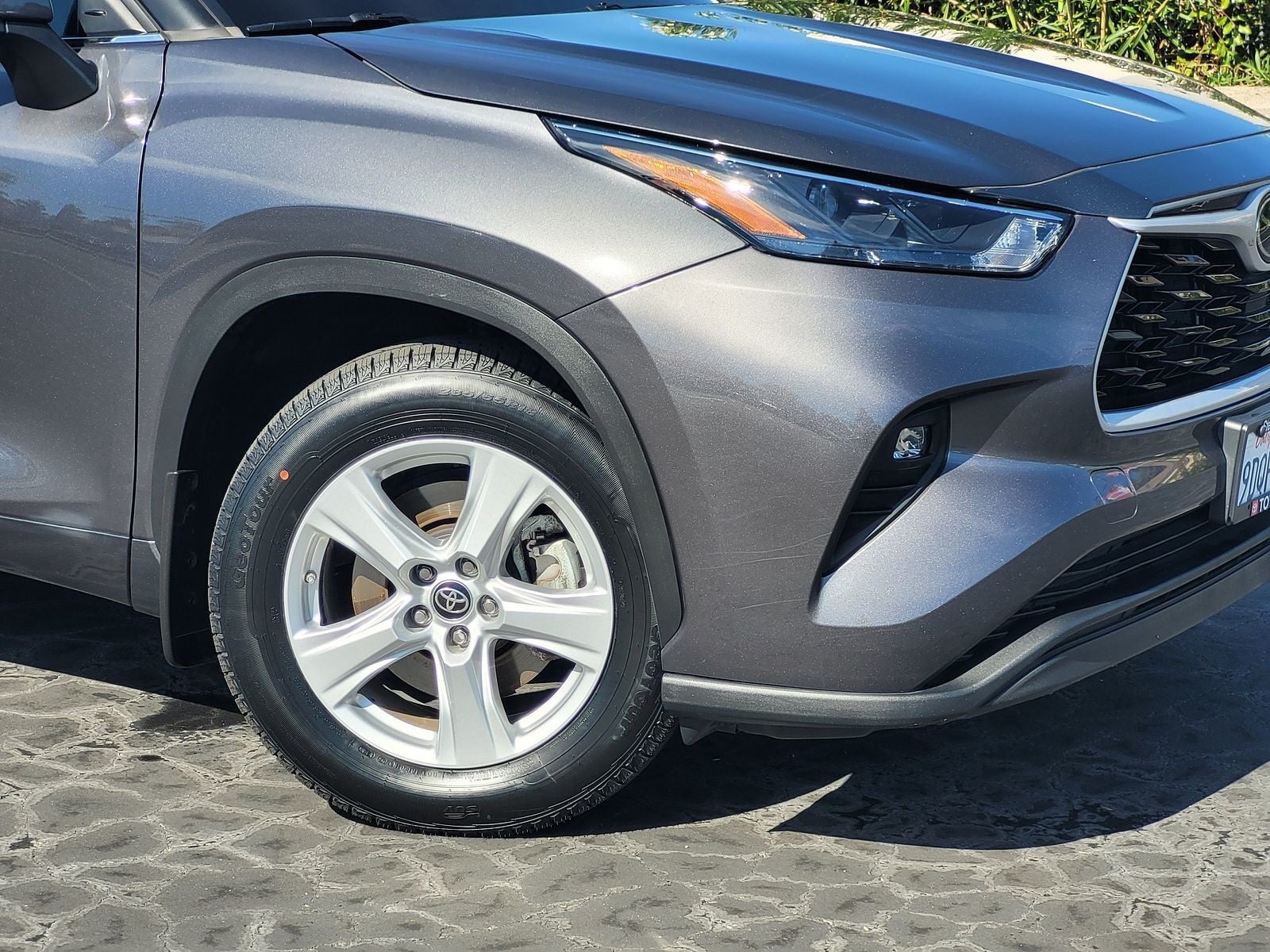 2023 Toyota Highlander LE