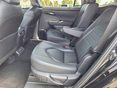 2024 Toyota Highlander XLE