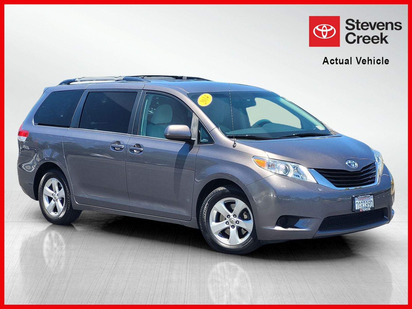 2014 Toyota Sienna LE 8 Passenger