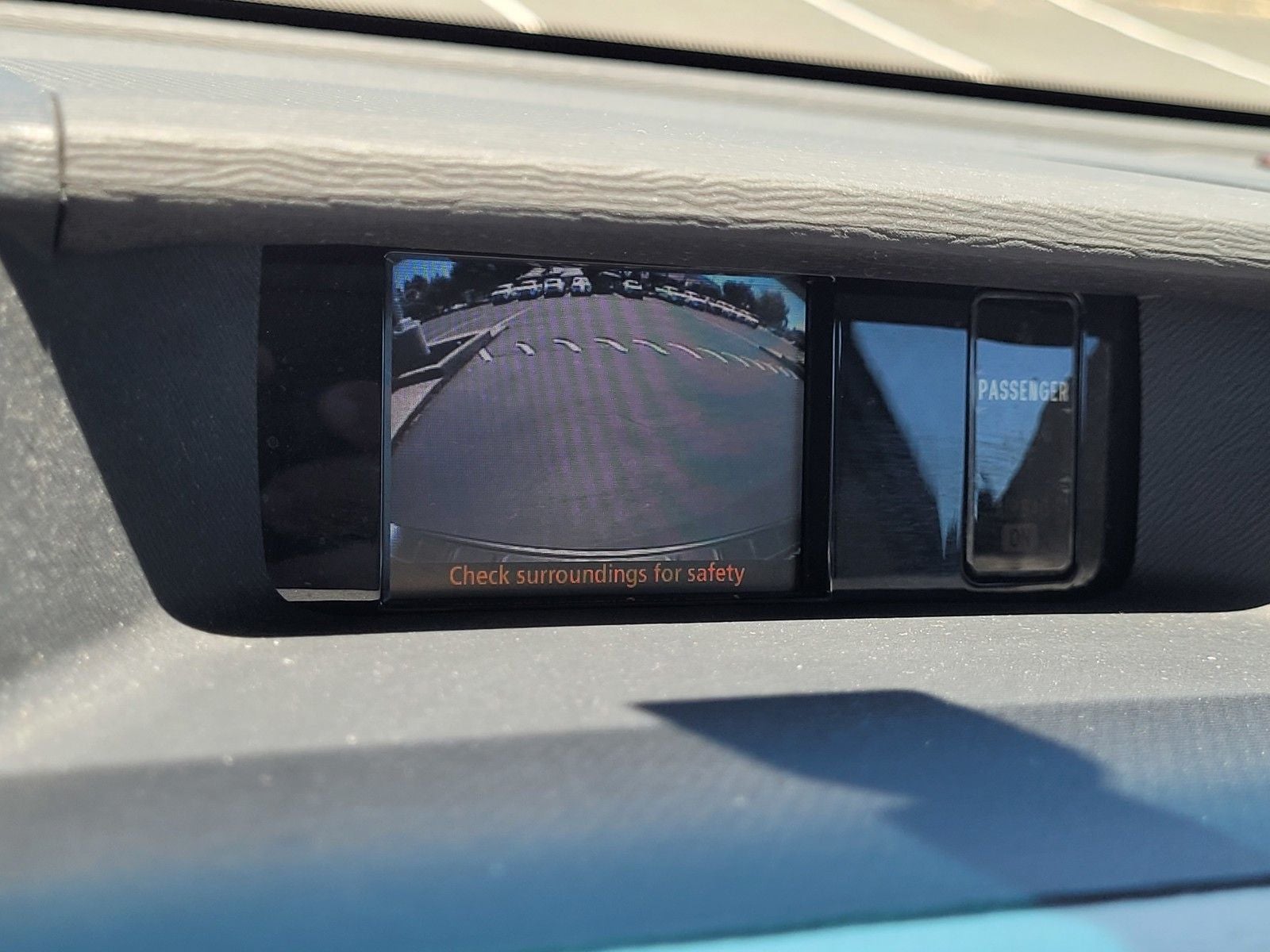 2014 Toyota Sienna LE 8 Passenger