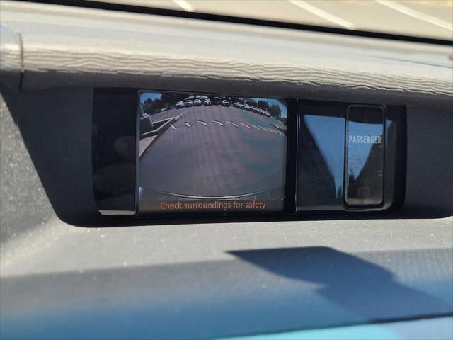 2014 Toyota Sienna LE 8 Passenger
