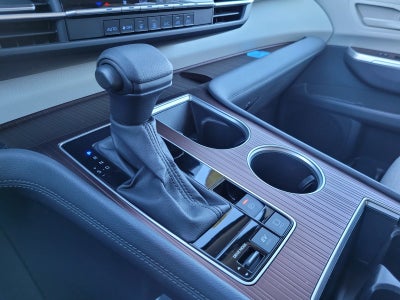 2024 Toyota Sienna LE 8 Passenger