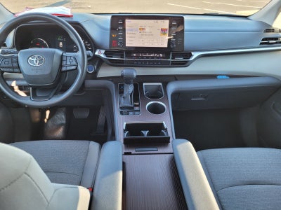 2024 Toyota Sienna LE 8 Passenger