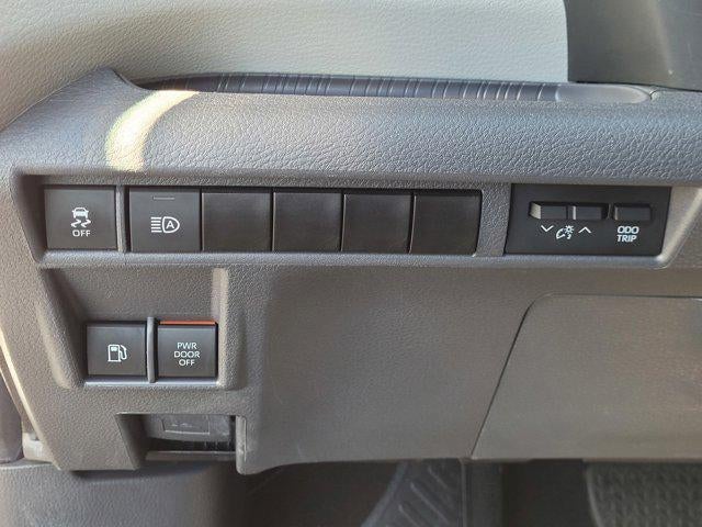2024 Toyota Sienna LE 8 Passenger