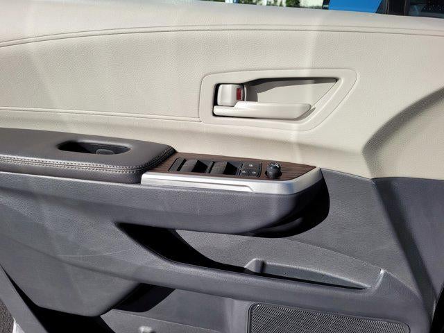 2024 Toyota Sienna LE 8 Passenger