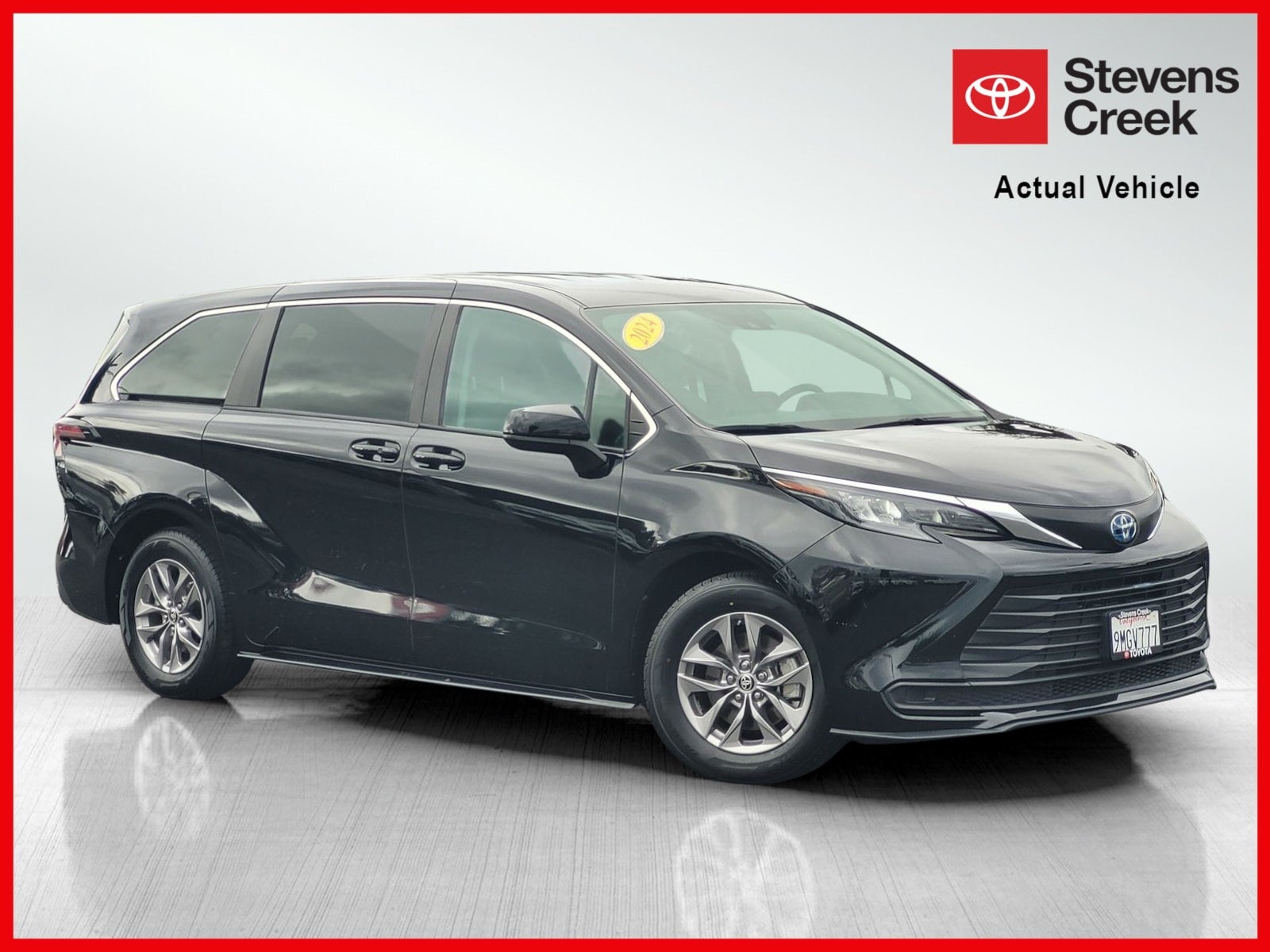 2024 Toyota Sienna LE 8 Passenger