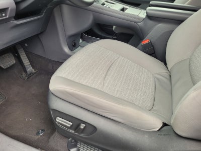 2024 Toyota Sienna LE 8 Passenger