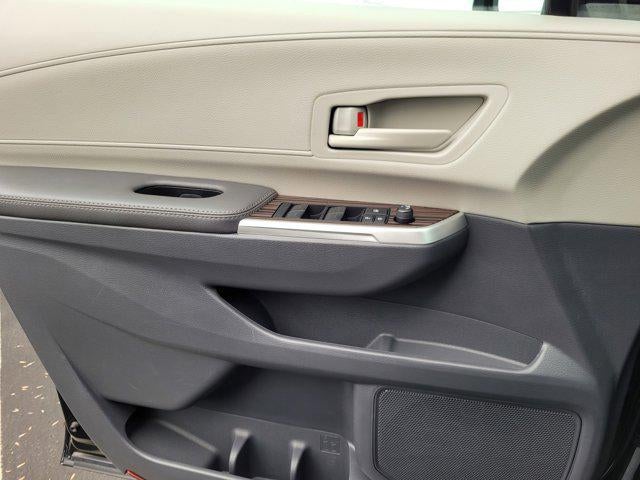 2024 Toyota Sienna LE 8 Passenger