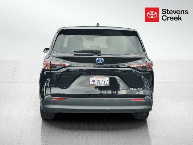 2024 Toyota Sienna LE 8 Passenger