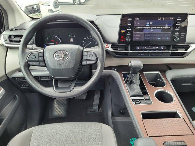 2024 Toyota Sienna LE 8 Passenger