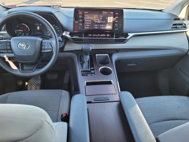 2024 Toyota Sienna LE 8 Passenger