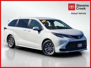 2024 Toyota Sienna LE 8 Passenger
