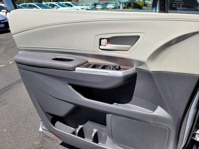 2022 Toyota Sienna LE 8 Passenger
