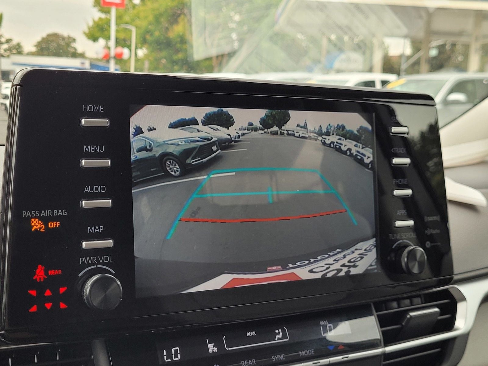 2024 Toyota Sienna LE 8 Passenger
